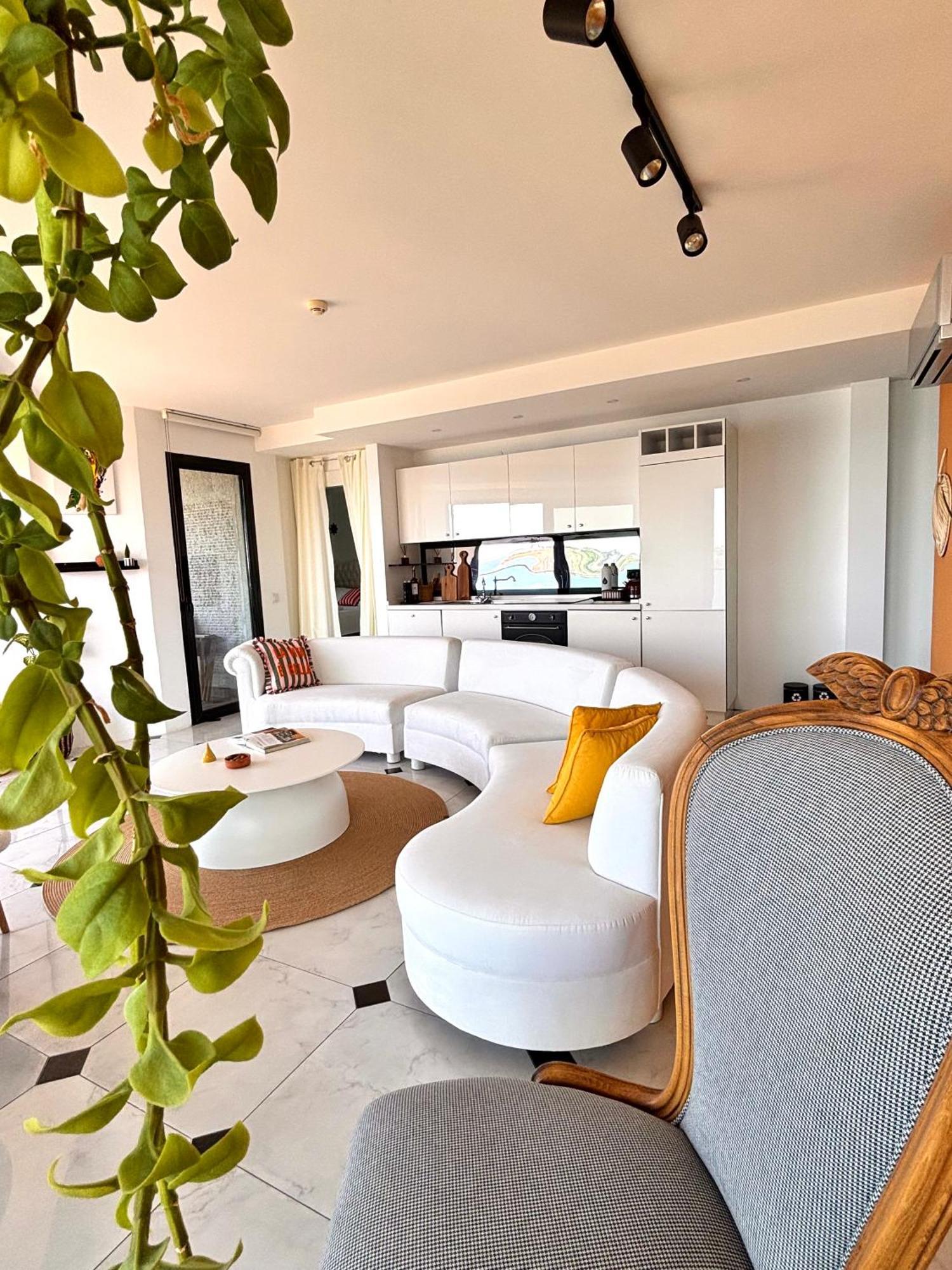 Sato Design Hotel (Adults Only) Кешме Номер фото